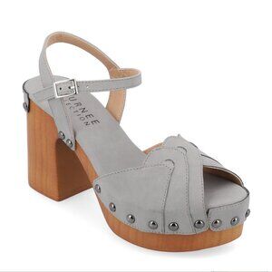 NWOT Journee Collection Light Gray Chunky Heel Sandals